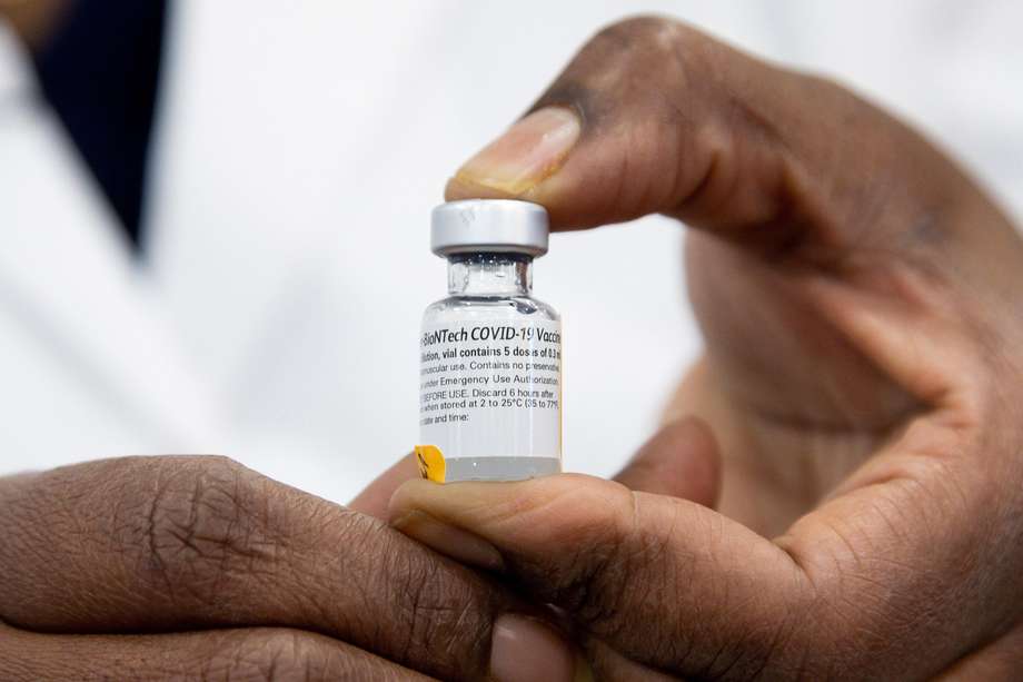 Colombia adquirió 40 millones de vacunas. 