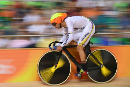 El pedalista colombiano Fernando Gaviria, este lunes, durante la prueba de ómnium en Río 2016. / AFP