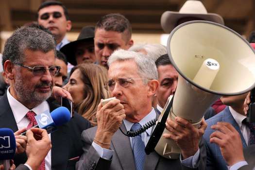 El expresidnete Uribe fue detenido en su finca El Ubérrimo en Córdoba por orden de la Corte Suprema de Justicia el pasado 4 de agosto. / EFE