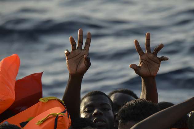 El terrible destino de los migrantes atrapados en Libia: torturas y muerte
