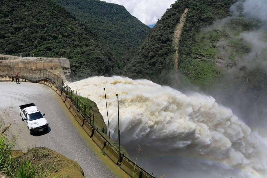 Fotografía del vertedero del proyecto Hidroituango, ubicado sobre el río Cauca entre Ituango y Puerto Valdivia, el 13 de octubre de 2022 en el departamento de Antioquia (Colombia). 
