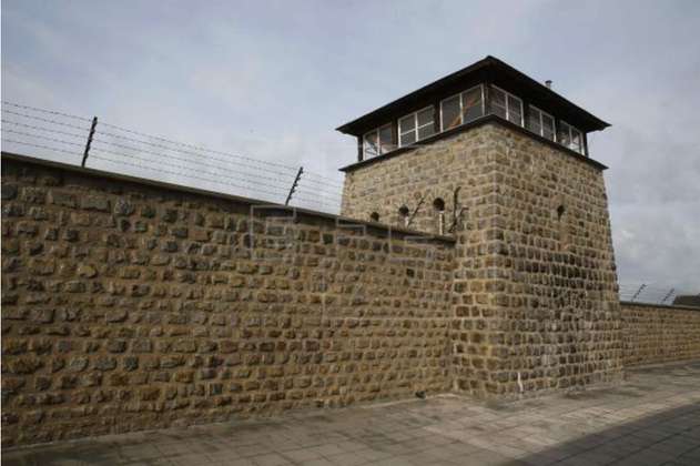 Una instalación recuerda los nombres de los 90.000 asesinados en Mauthausen