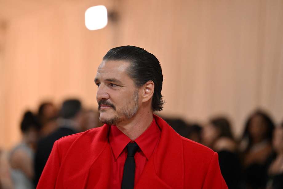 Pedro Pascal en la Met Gala 2023. El intérprete chileno fue nominado a Mejor actor de serie dramática, en los premios Globos de oro 2024.
