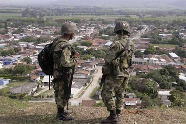 Al Eln atribuyen ataque con explosivos contra brigada del Ejército en Arauca