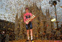 Tao Geoghegan Hart es el campeón del Giro de Italia 2020