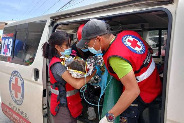 Filipinas: un bebé y una niña fueron rescatados tras 60 horas atrapados en un alud