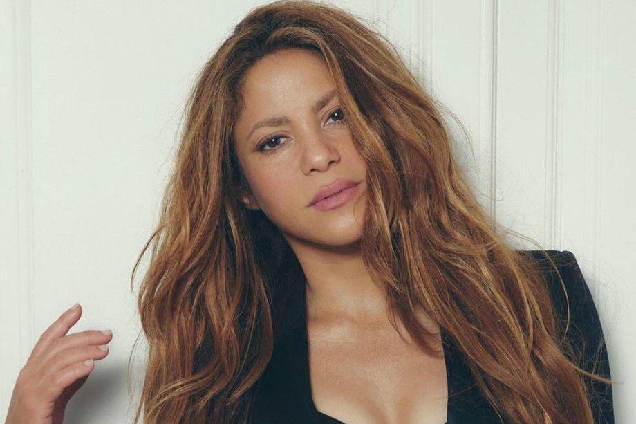 Shakira causa furor con este sexy vestido en la alfombra de Cannes