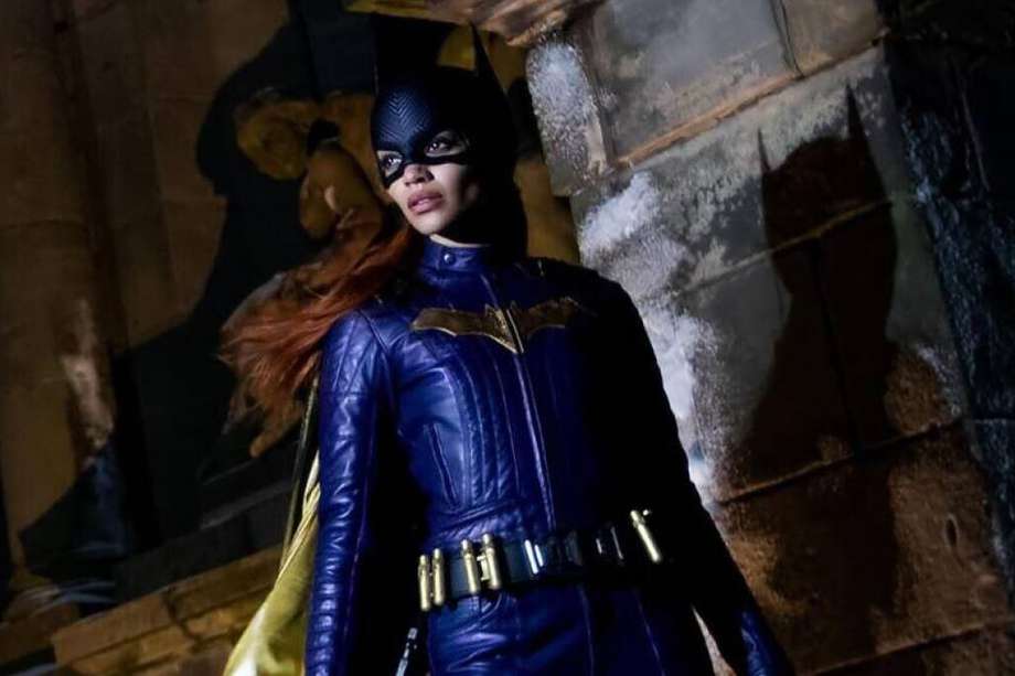 La decisión de no estrenar la película “Batgirl” se basa en un cambio de estrategia tras la fusión de Warner Bros con el grupo Discovery.
