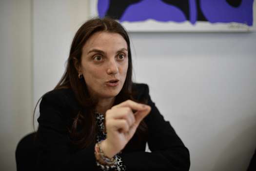Karen Abudinen, ministra de las TIC, envuelta en un escándalo por la posible pérdida de $70.000 millones. 