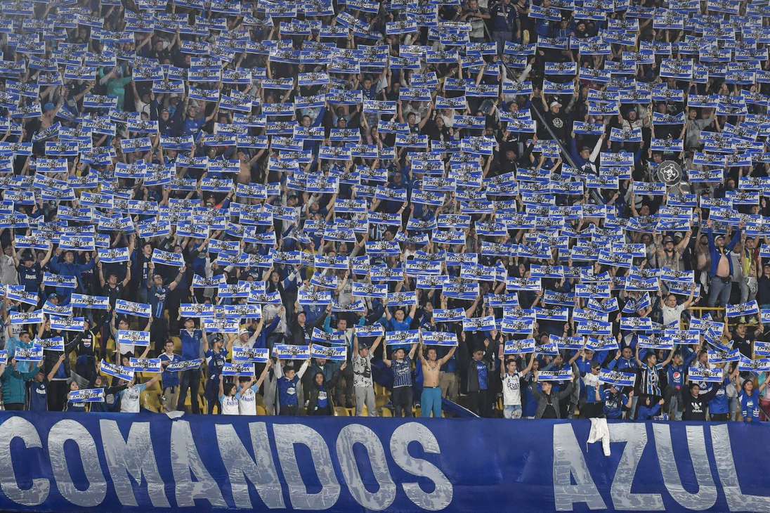 A pesar de que El Campín se vistió de azul y blanco, Millonarios solo le pudo dar un empate a la hinchada embajadora.