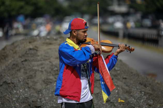 Un año después de las protestas: la carta del violinista opositor venezolano desde el exilio