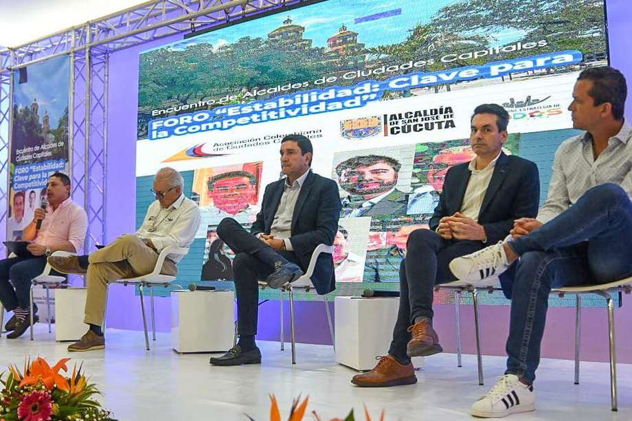 Luis Alejandro Fúneme (Tunja), Jairo Yáñez (Cúcuta), Juan Carlos Cárdenas (Bucaramanga), Carlos Ordosgoitia (Montería) y Juan Carlos Saldarriaga (Soacha).