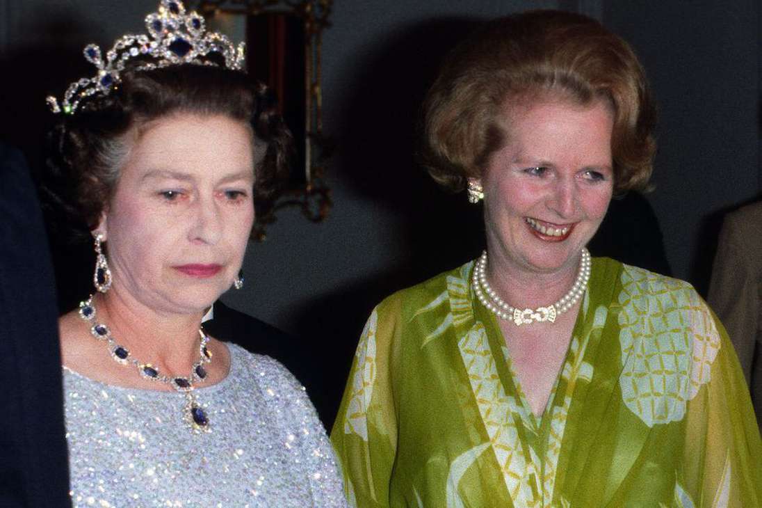 Reina Isabel II y Margaret Thatcher (1979-1990)