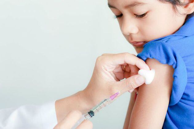 A partir del 31 de octubre niños entre 3 y 11 años serán vacunados con Sinovac