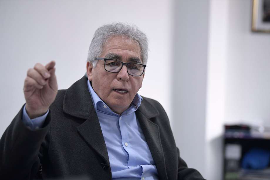 Augusto Rodríguez, el director de la Unidad Nacional de Protección, asistió a un debate en la Comisión Segunda de la Cámara en la que expuso los nombres de los congresistas con bono de gasolina. 