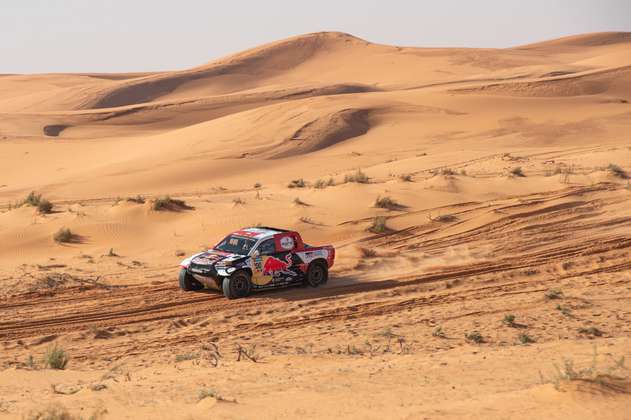 Rally Dakar: Al Attiyah no suelta la punta y quiere el bicampeonato