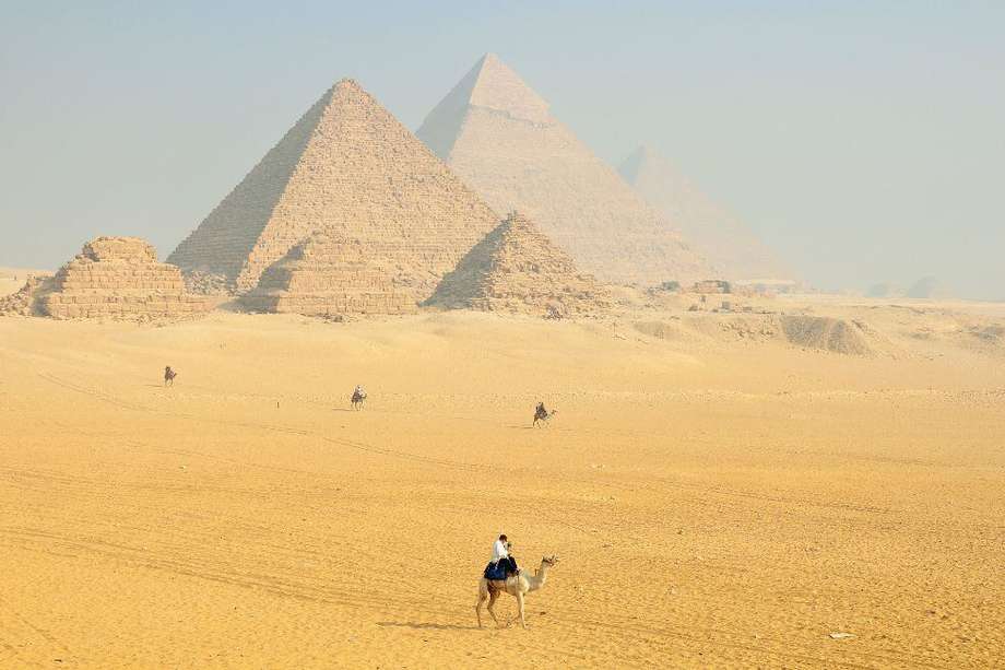 Las Pirámides de Egipto fueron los monumentos funerarios de los grandes faraones. Un legado que aún sigue despertando admiración.