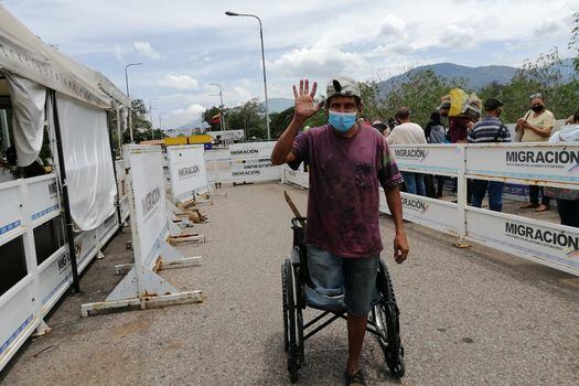 Venezuela reabre frontera con Colombia, a partir de mañana 5 de octubre