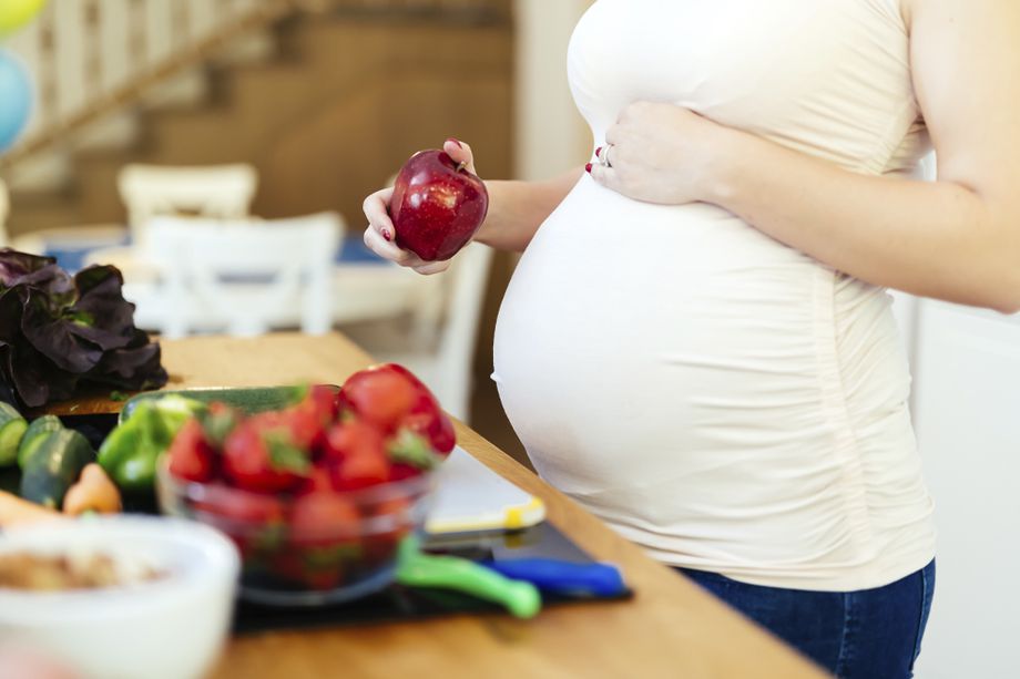 Es normal que en el embarazo te sientas cansada, pero estos 7 alimentos serán como una inyección de energía y buen ánimo.