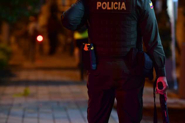 Cuatro policías heridos dejó motín de reclusos en estación del centro de Bogotá 