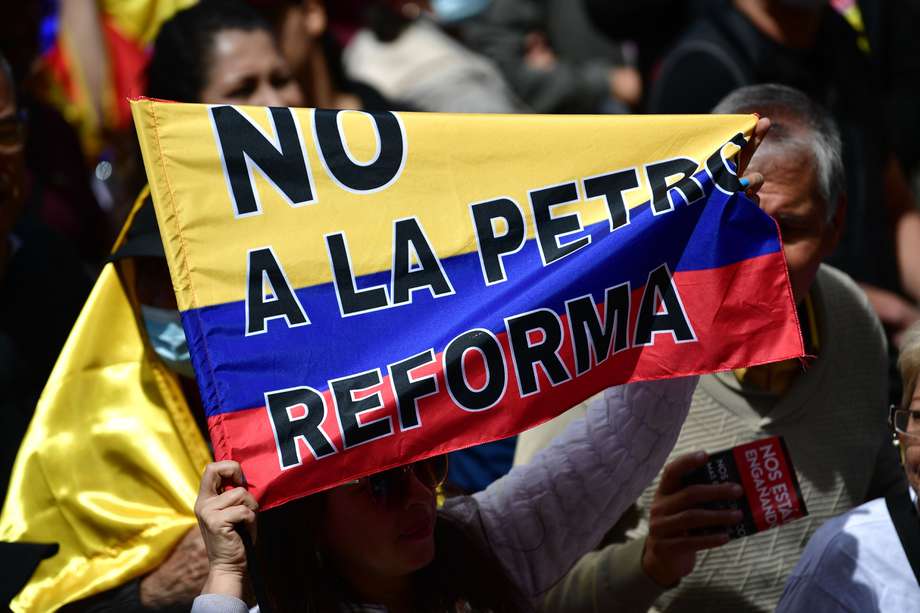 Imágenes de las pasadas marchas en el centro de Bogotá en contra de las reformas propuestas por el gobierno de Gustavo Petro.