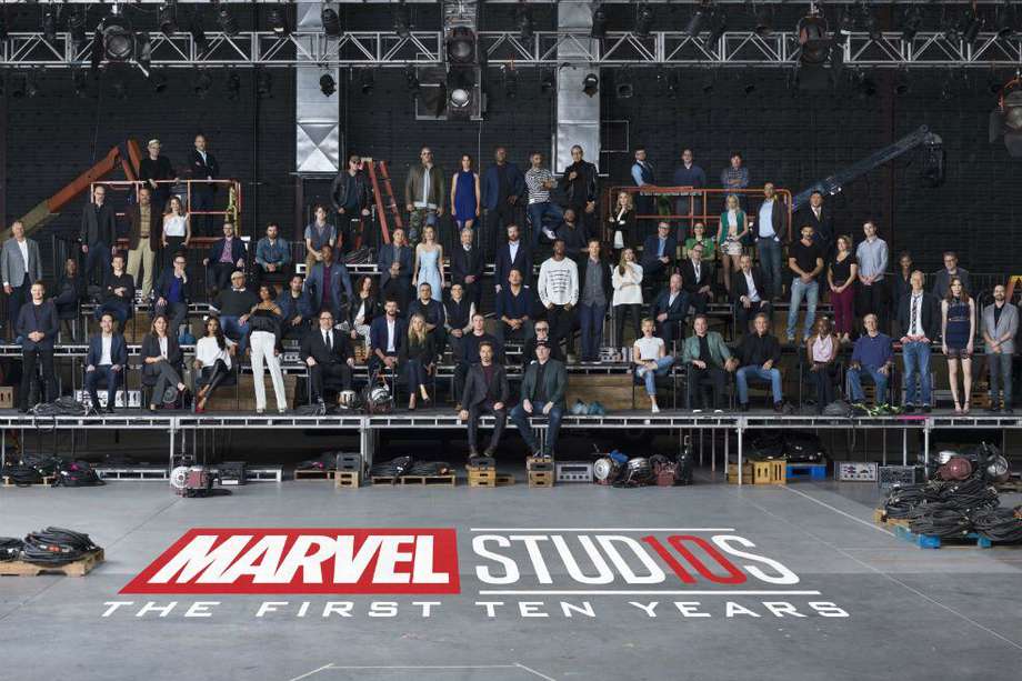 En octubre de 2017, los actores y demás equipo de Marvel se reunieron para una foto con motivo del aniversario de los 10 años del universo cinematográfico.