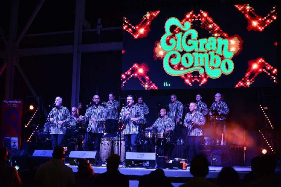 El Gran Combo de Puerto Rico lleva 60 años imponiéndose en la música latina.  / Getty Images