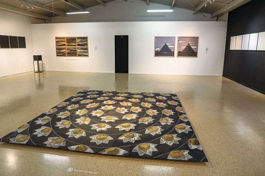 En esta sala de exposición se muestran trabajos de Jorge Ortiz como "Cables", "Boquerón" y "La luz del Valle de Aburrá".