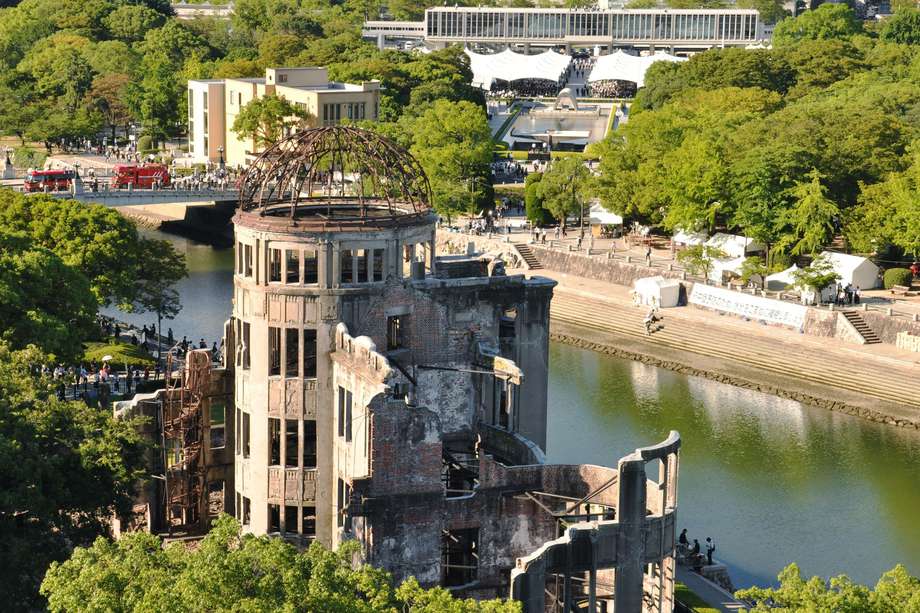 Vista del Memorial de la Paz de Hiroshima, también llamado Cúpula Genbaku en Hirosima, Japón este domingo durante el 78º aniversario del lanzamiento de la bomba atómica en esta localidad durante la Segunda Guerra Mundial. EFE/Jiji Press 
