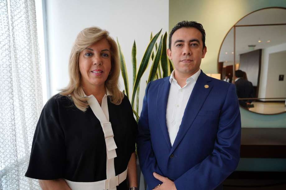 Clara Luz Roldán y Alexander Vega son los nuevos directores del Partido de La U.