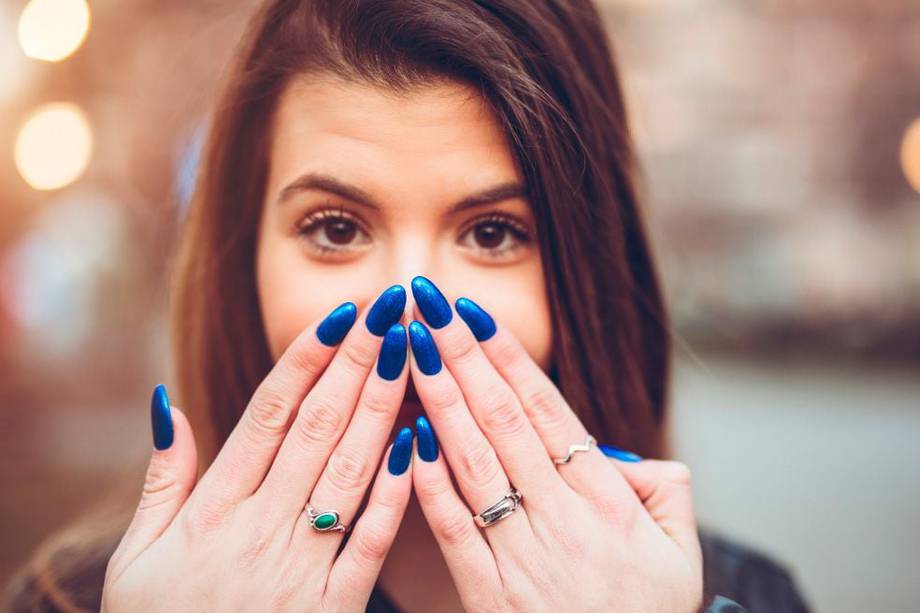 Para muchos, el hábito de morderse las uñas es algo terrible pero para otros es una evidencia de ansiedad.