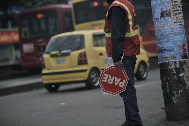 Los datos detrás de la placa del taxi involucrado en violación de una menor en Bogotá