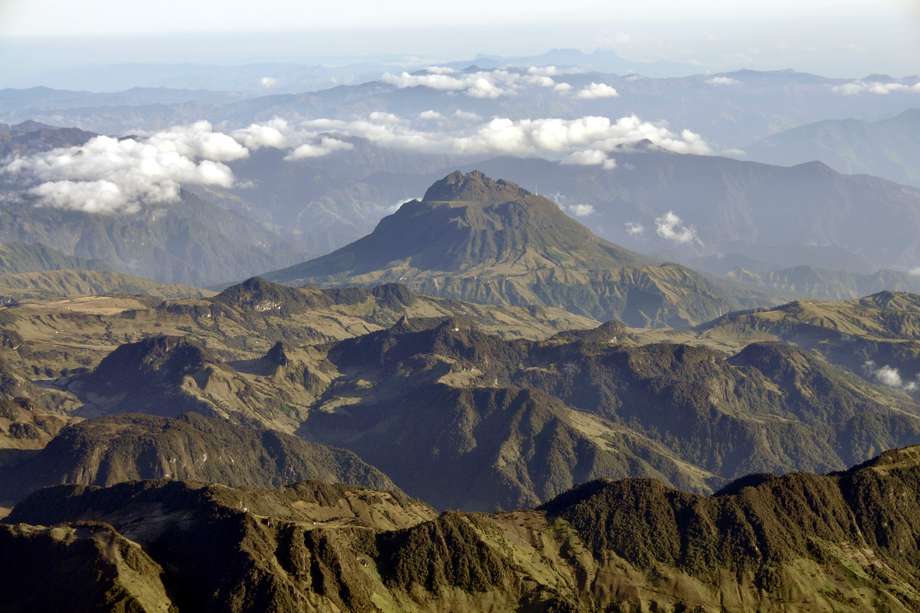 Volcán Cerro Bravo - Servicio Geológico Colombiano