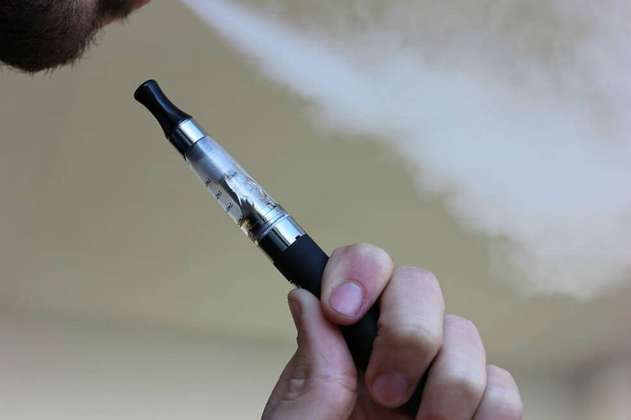 Cigarrillos electrónicos aumentan significativamente el riesgo de enfermedad pulmonar