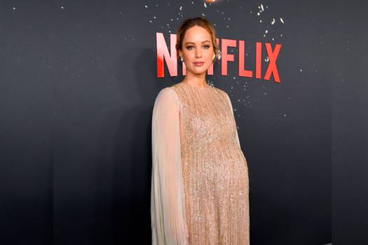 Jennifer Lawrence deslumbró con su look maternal en la premier de ‘Don’t Look Up’
