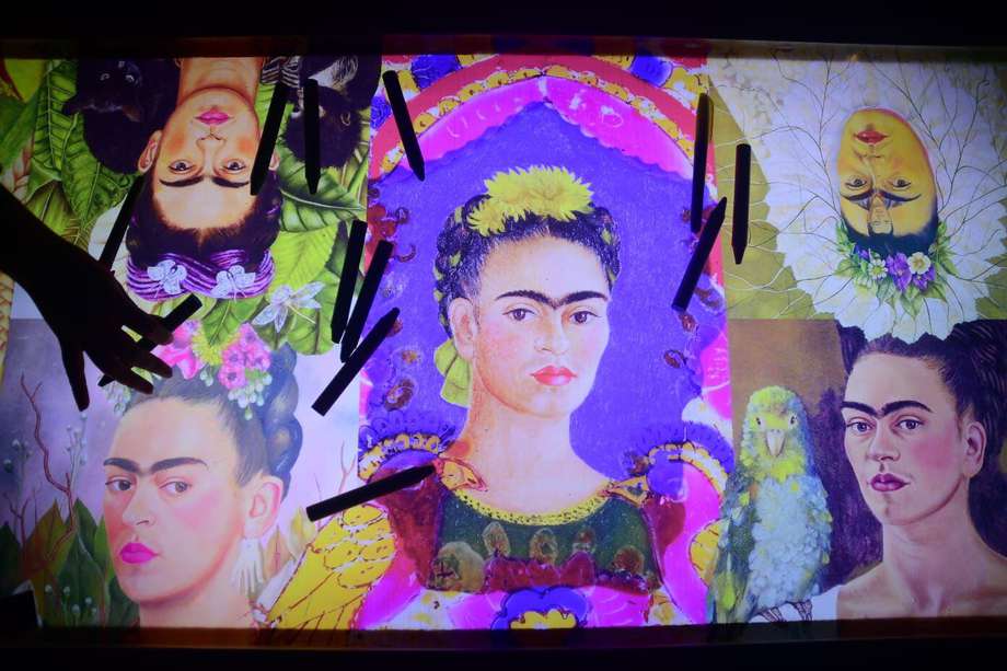 Frida Kahllo es uno de los personajes presentes en el catálogo ‘Artistas latinoamericanos desde 1785 hasta hoy’.