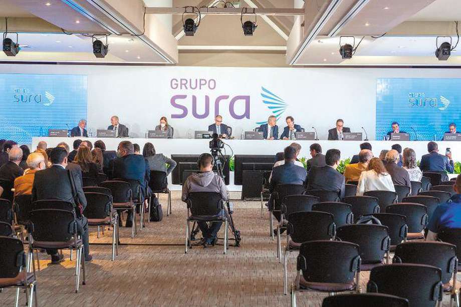 Los Gilinski son los dueños del 34,5 % de las acciones de Grupo Sura.