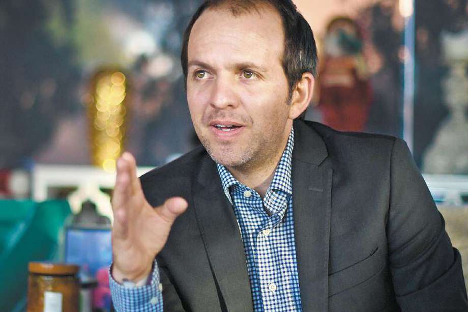 Ernesto Lucena, ministro del deporte