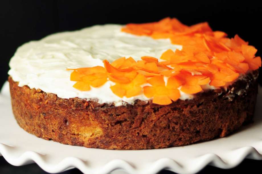 La torta de zanahoria es una opción de postre para después de almorzar o cenar.