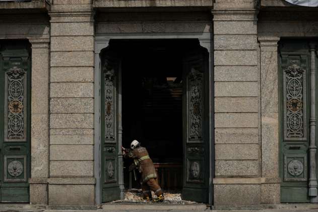 Candidatos brasileños ponen la cultura en su agenda tras incendio en museo