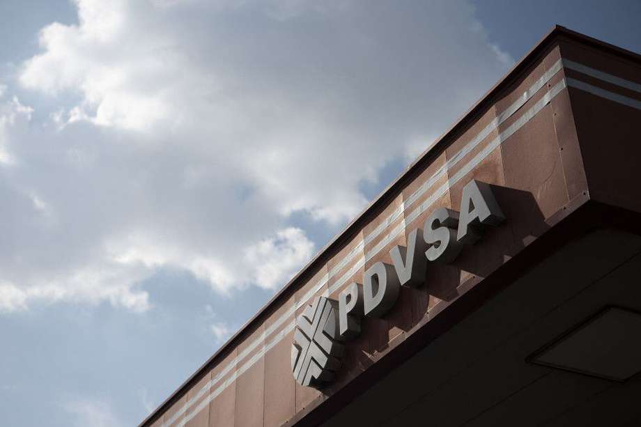Los sueldos del personal obrero y técnico de PDVSA oscilan entre 3 y 10 dólares por mes. / Bloomberg
