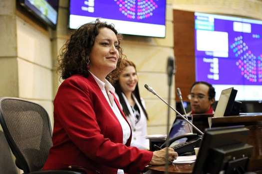 El Consejo de Estado consideró que la senadora del partido Alianza Verde no incurrió en ninguna infracción al casarse con la alcaldesa de Bogotá Claudia López. Archivo El Espectador.