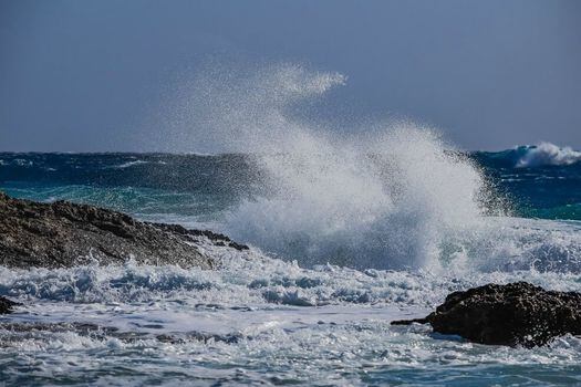 Los océanos solo se pudieron haber formado con el agua de los meteoritos, asegura la investigación / Pixabay