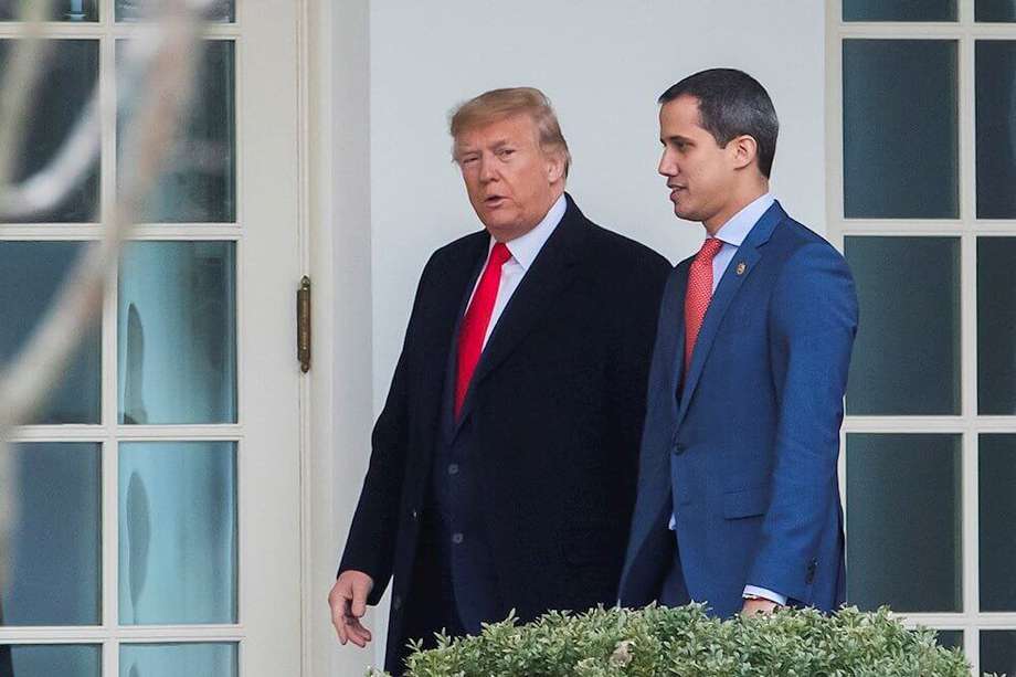 El presidente de Estados Unidos, Donald Trump, recibió a Juan Guaidó, líder de la oposición venezolana, en la Casa Blanca el pasado mes de febrero. / AFP