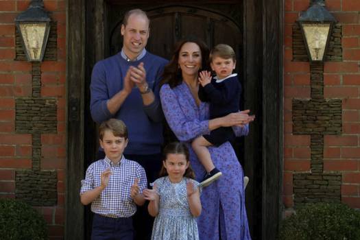 Tanto Kate como su esposo, el príncipe William, quieren que sus hijos George, Charlotte y Louis, se preparen para sus deberes, pero que vivan plenamente su infancia.