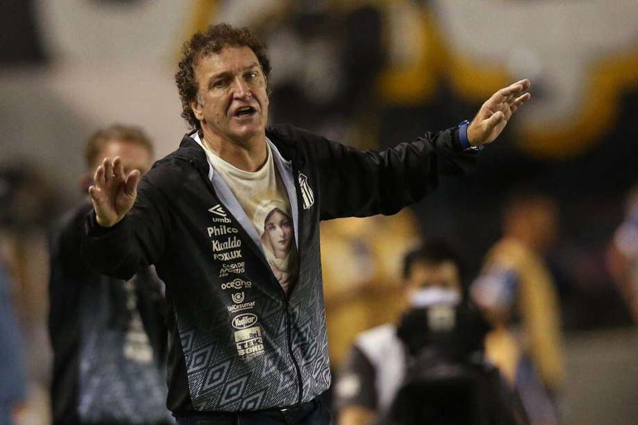 Cuca, el polémico técnico del Santos de Brasil, finalista de la Copa Libertadores 2020.
