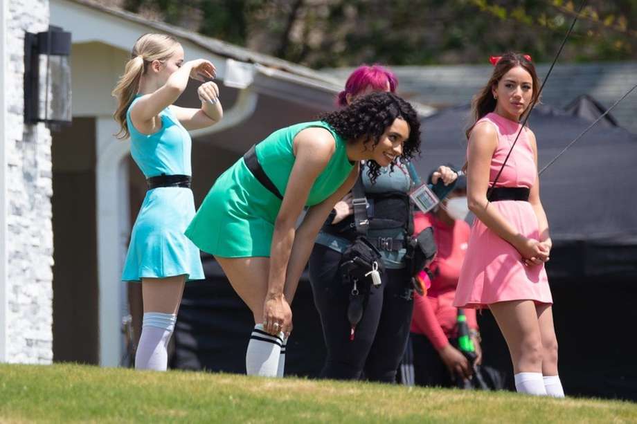 Las protagonistas del live action de "Las chicas superpoderosas" serán Chloe Bennet, Dove Cameron y Yana Perrault, que interpretarán a Bombón, Burbuja y Bellota, respectivamente.