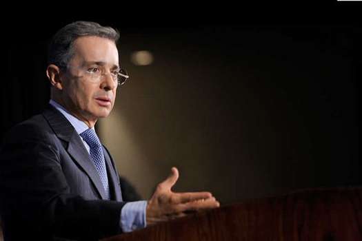 Uribe reitera propuesta de zona de concentración para las Farc, sin dejación de armas