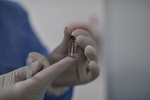 Las vacunas de Pfizer emplean tecnología de ARN mensajero. 