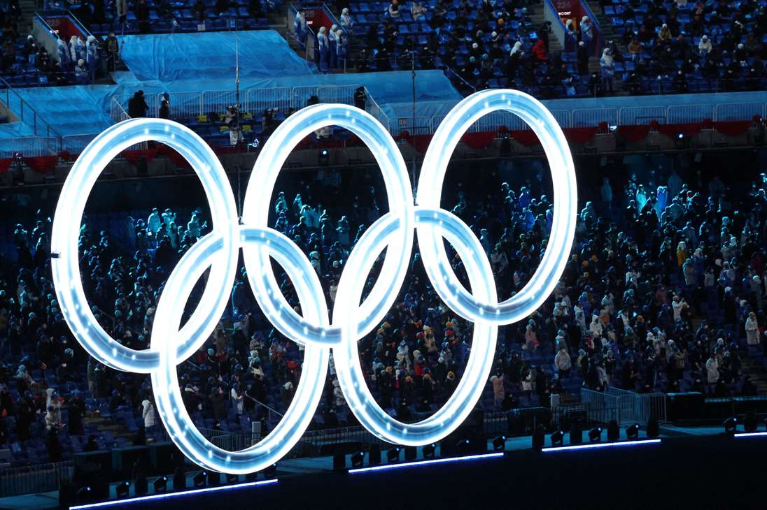 Beijing (China), 04/02/2022.- The Olympic rings are seen during the Opening Ceremony for the Beijing 2022 Olympic Games at the National Stadium, also known as Bird's Nest, in Beijing China, 04 February 2022. EFE/EPA/FAZRY ISMAIL